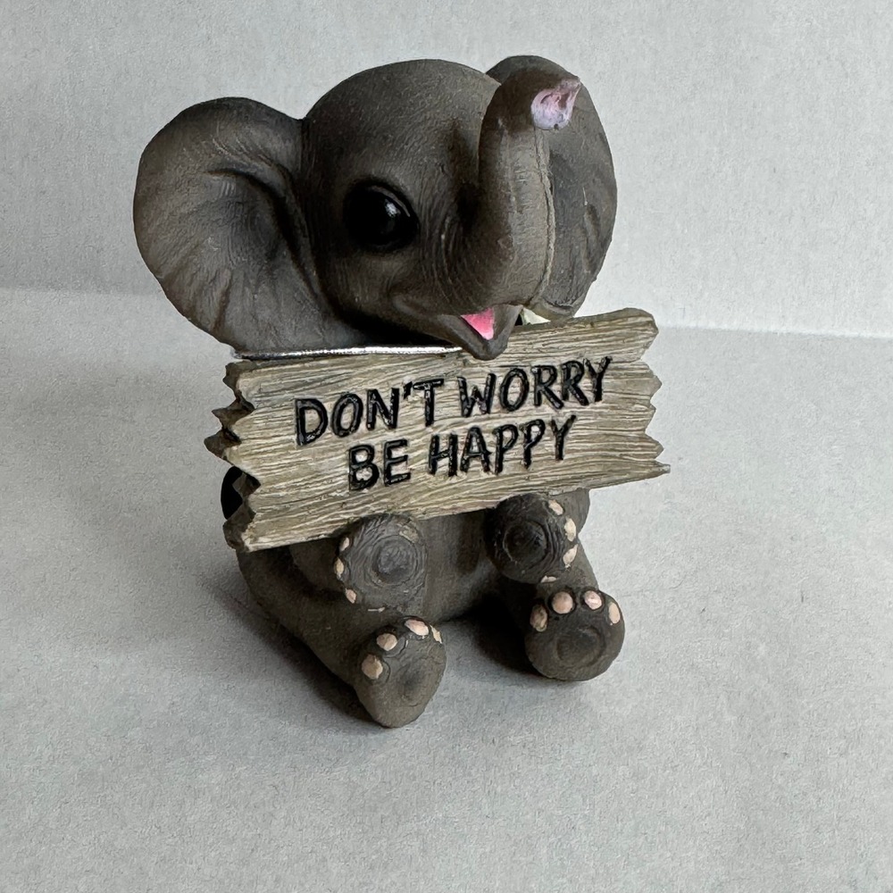 DWK World of Wonders Elephant Figurine Don't Worry Be Happy Resin‎ Statue